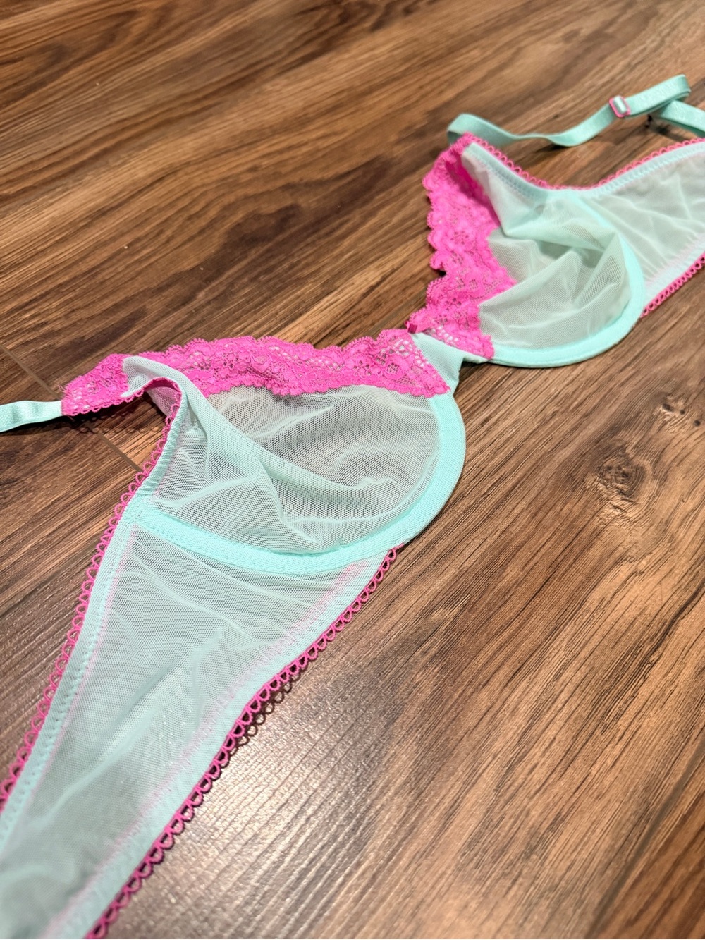 Victoria's Secret Mint and Hot Pink Lace Underwire Bra